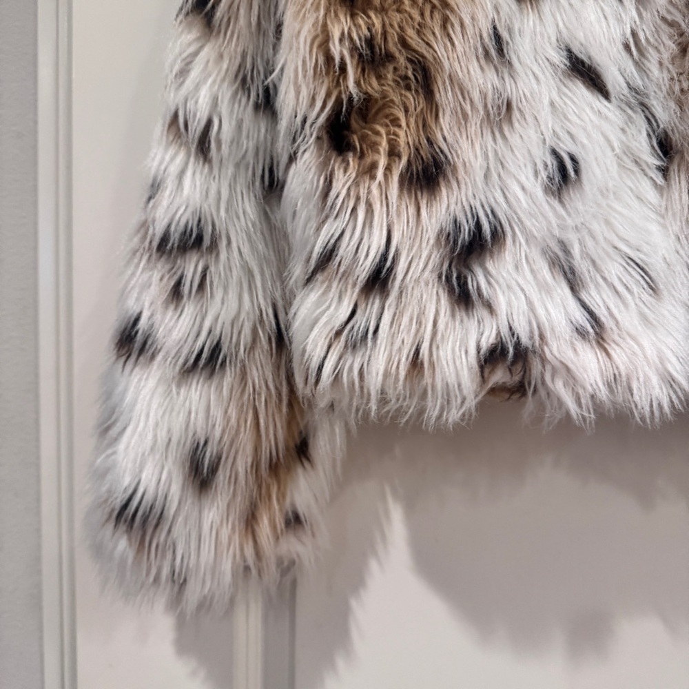 VELVET HEART Avril Leopard Snow Jacket Faux Fur Size Small with Clasps - Picture 16 of 16
